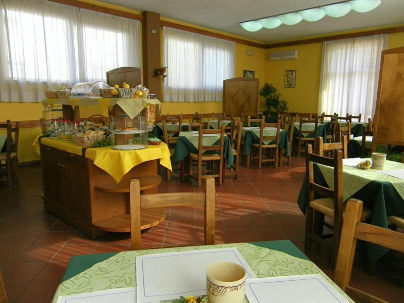 Hotel Astoria Altopascio Eksteriør billede