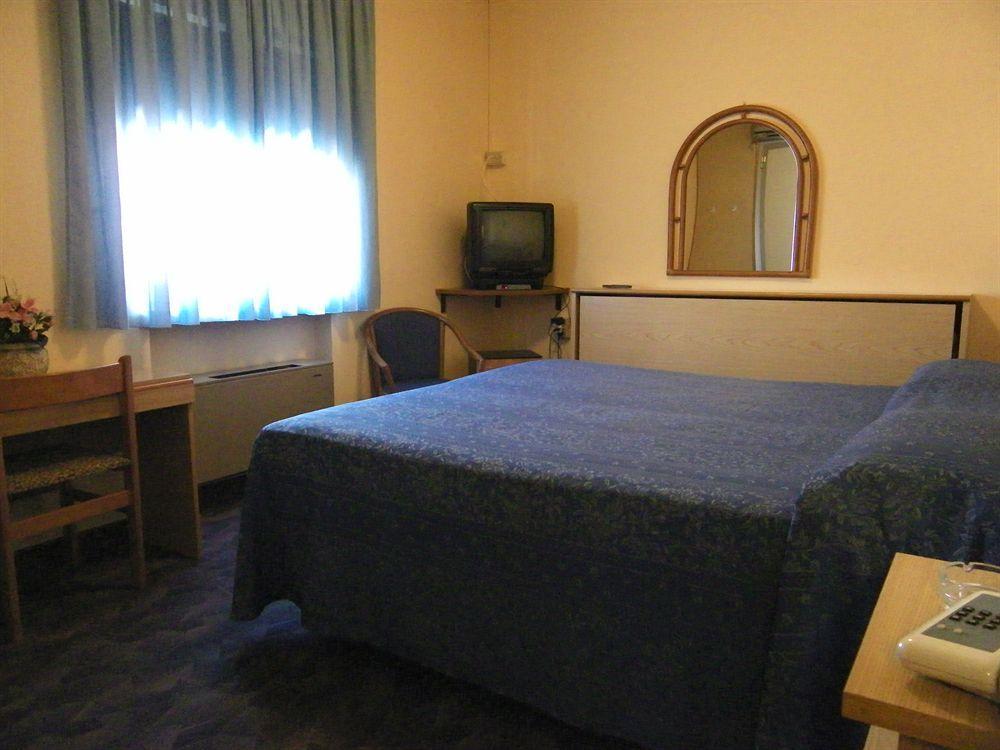 Hotel Astoria Altopascio Eksteriør billede