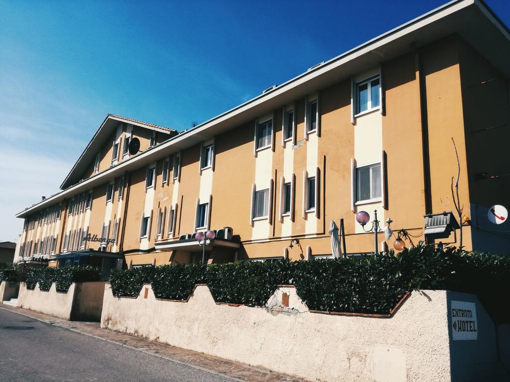 Hotel Astoria Altopascio Eksteriør billede