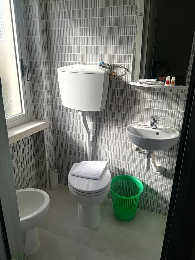 Hotel Astoria Altopascio Eksteriør billede